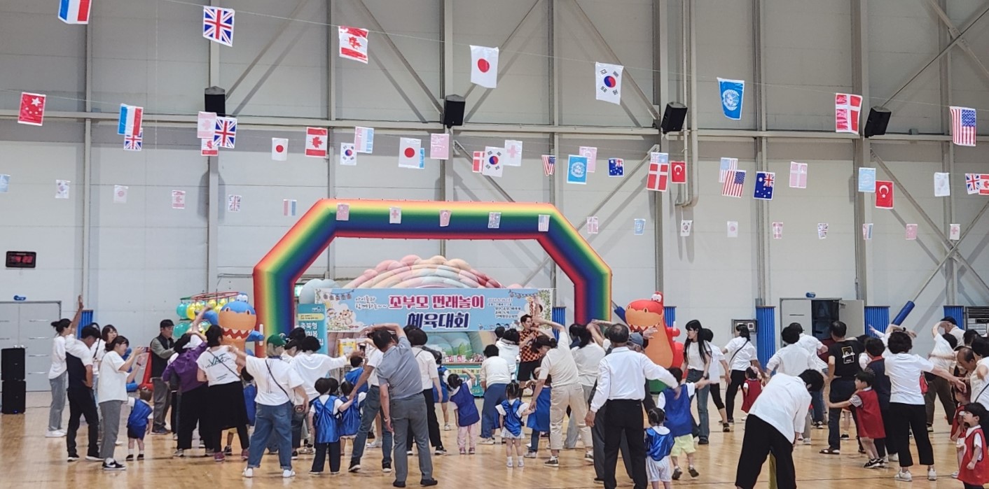 제천시 가치봄 어린이집, 조부모와 함께하는 전래놀이 체육대회 개최 이미지 3