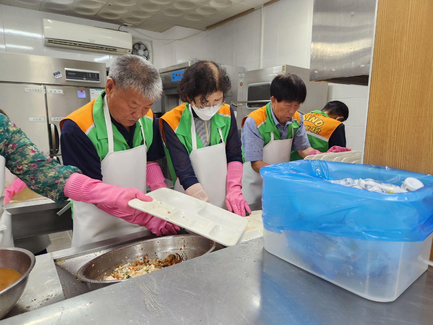 남현동 자율방재단 배식봉사 이미지 3